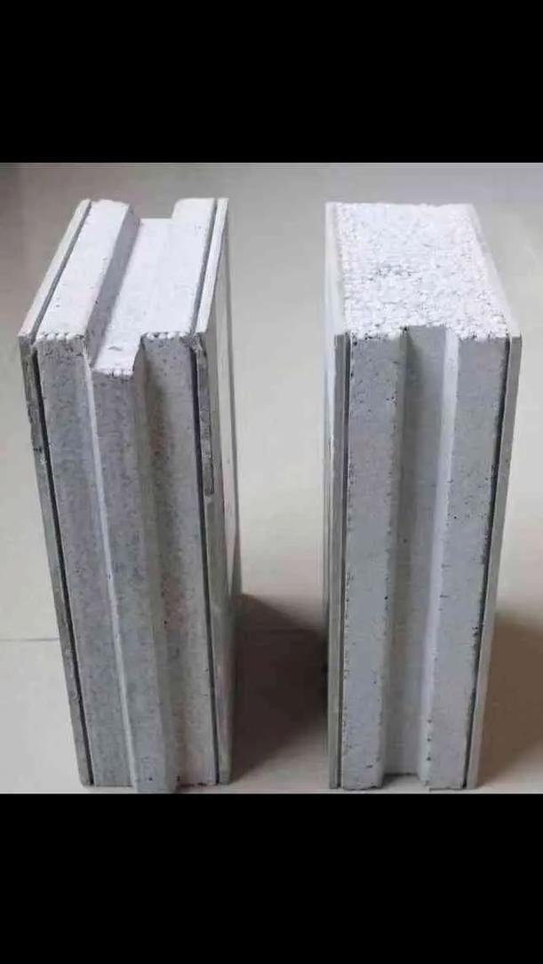 聚苯顆粒輕質(zhì)隔墻板是一種新型的建筑材料,主要由聚苯顆粒,發(fā)泡 - 抖